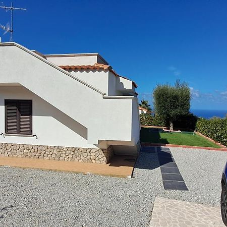 Villa Nove - Residence Dei Fiori Zambrone Bagian luar foto