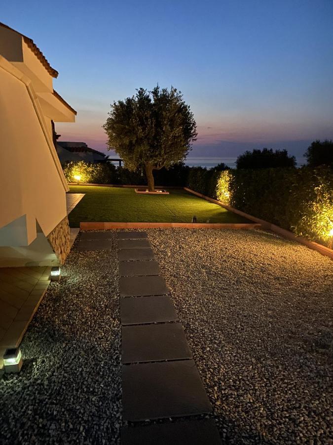 Villa Nove - Residence Dei Fiori Zambrone Bagian luar foto
